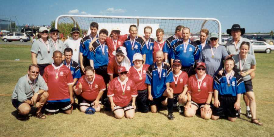 Full Team Picture, 2001